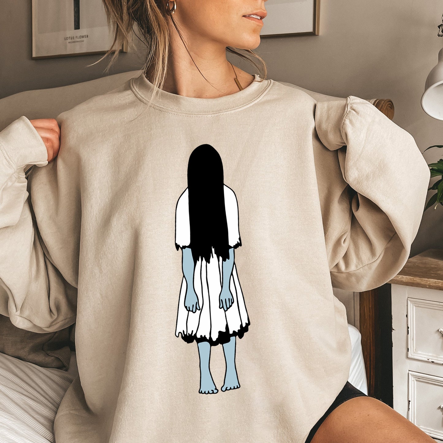 Samara Vintage Halloween Sweatshirt