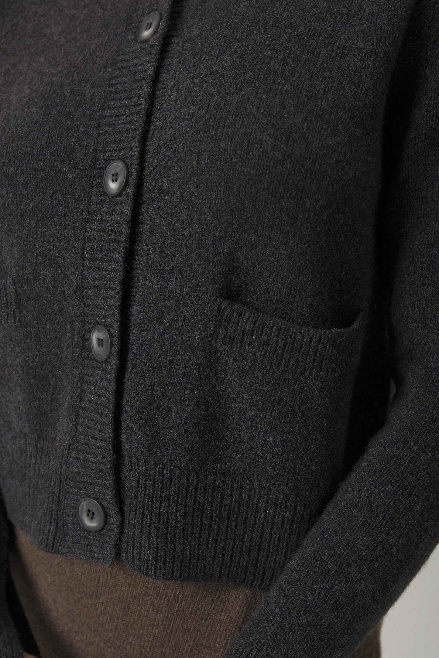 Nyla Anthracite Cropped Cashmere Cardigan