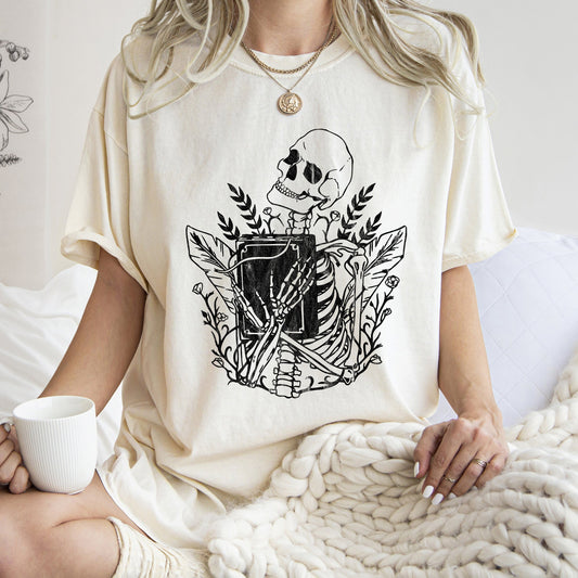 Skeleton And The Book Retro Halloween Comfort Colors Tshirt
