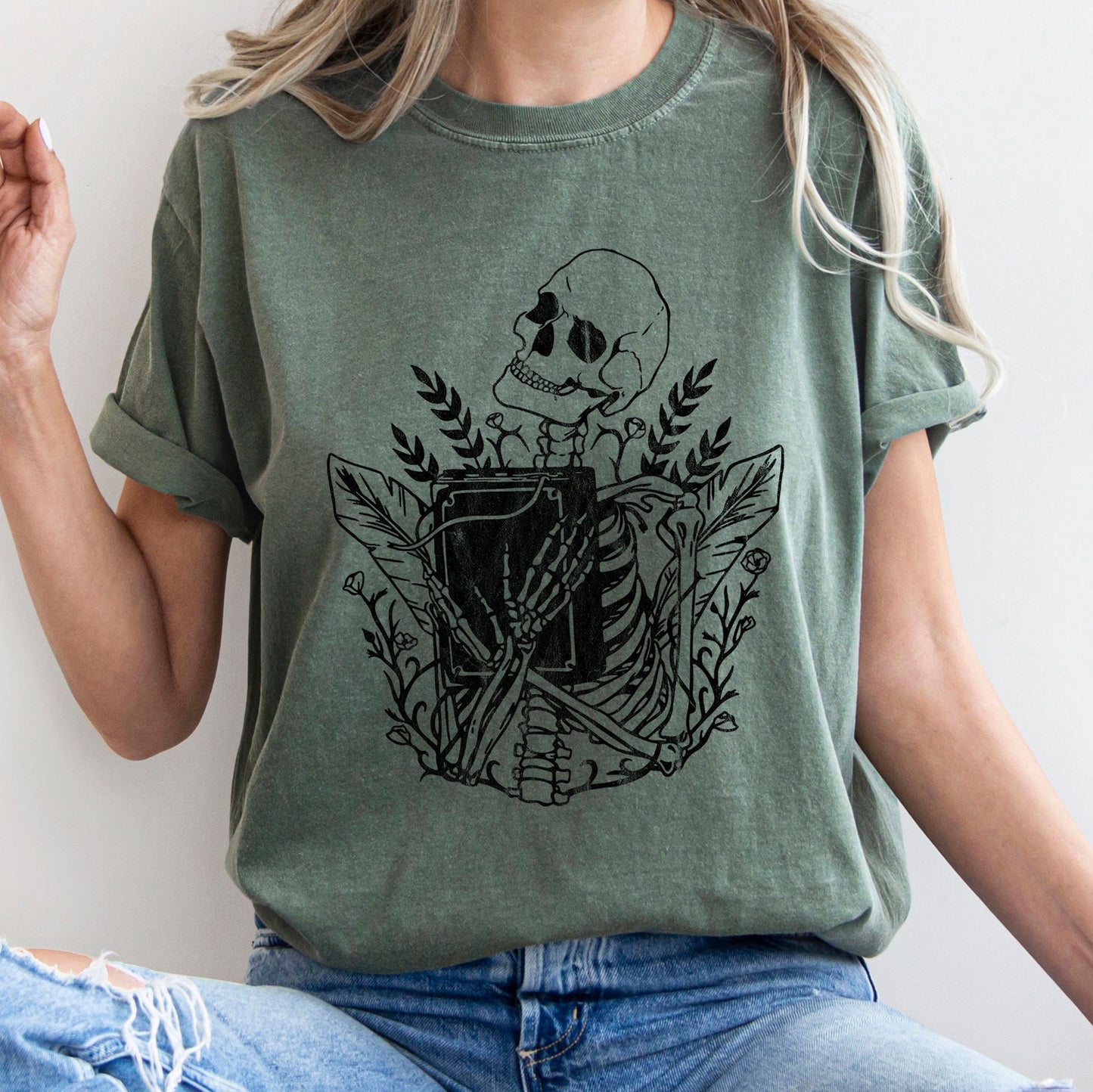 Skeleton And The Book Retro Halloween Comfort Colors Tshirt