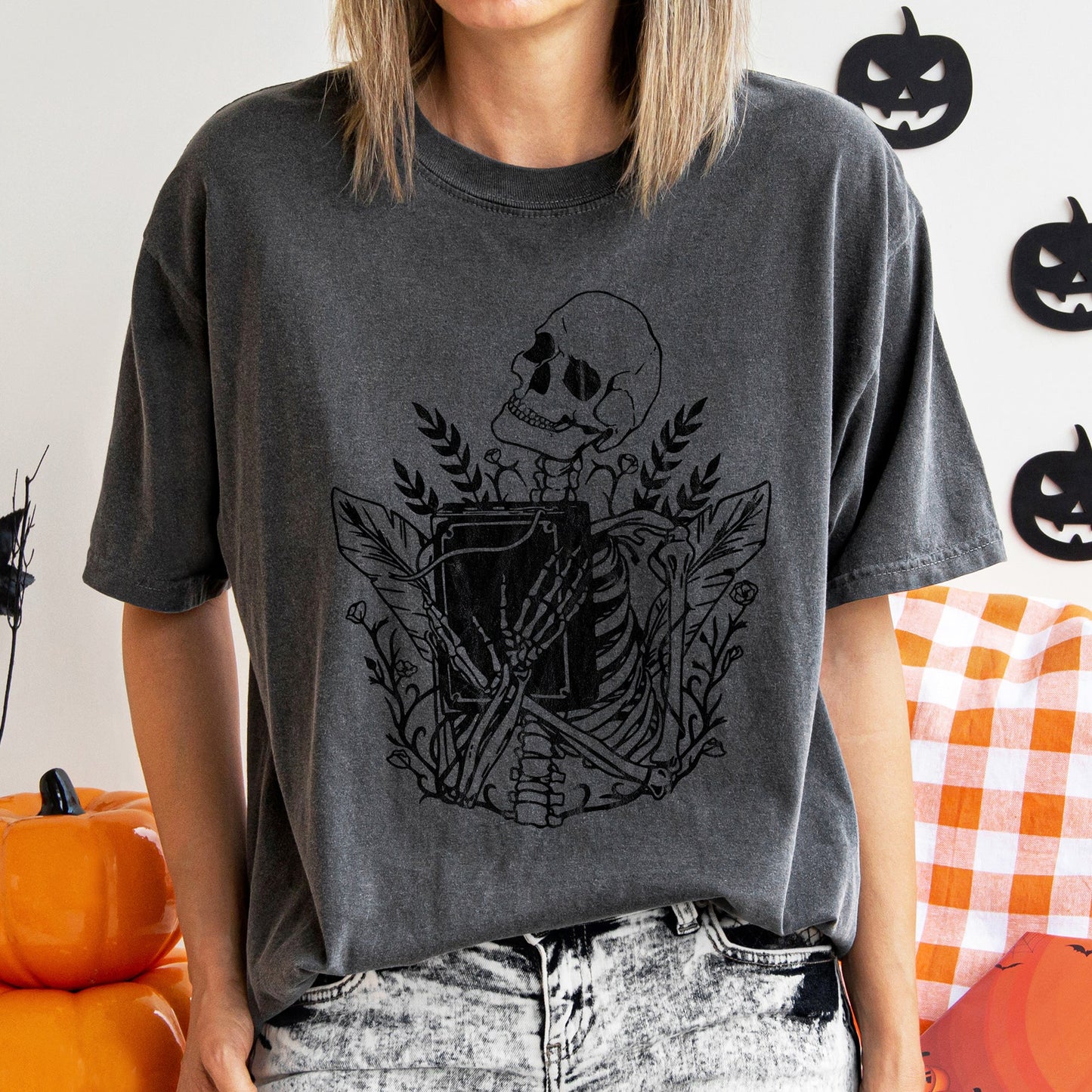 Skeleton And The Book Retro Halloween Comfort Colors Tshirt