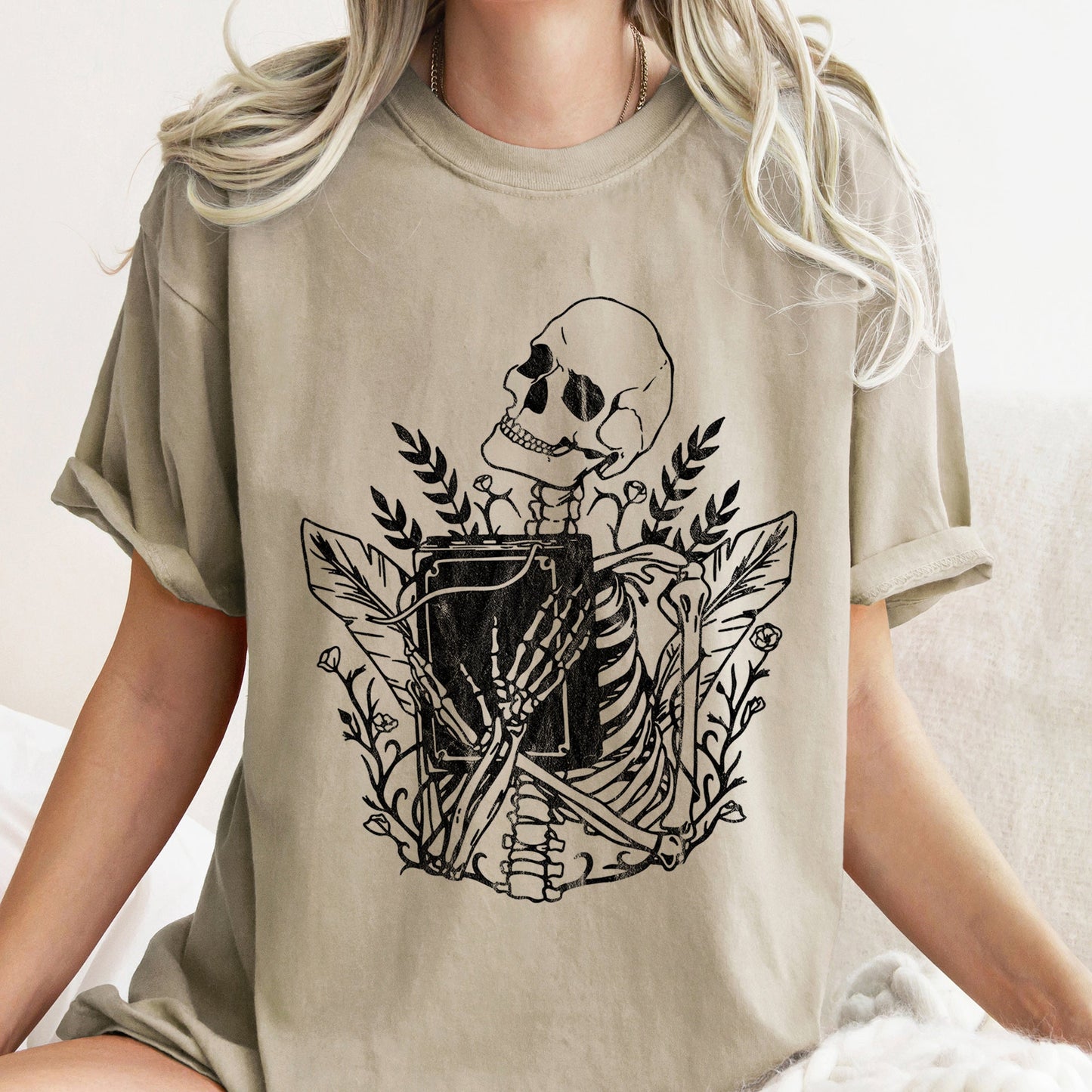 Skeleton And The Book Retro Halloween Comfort Colors Tshirt