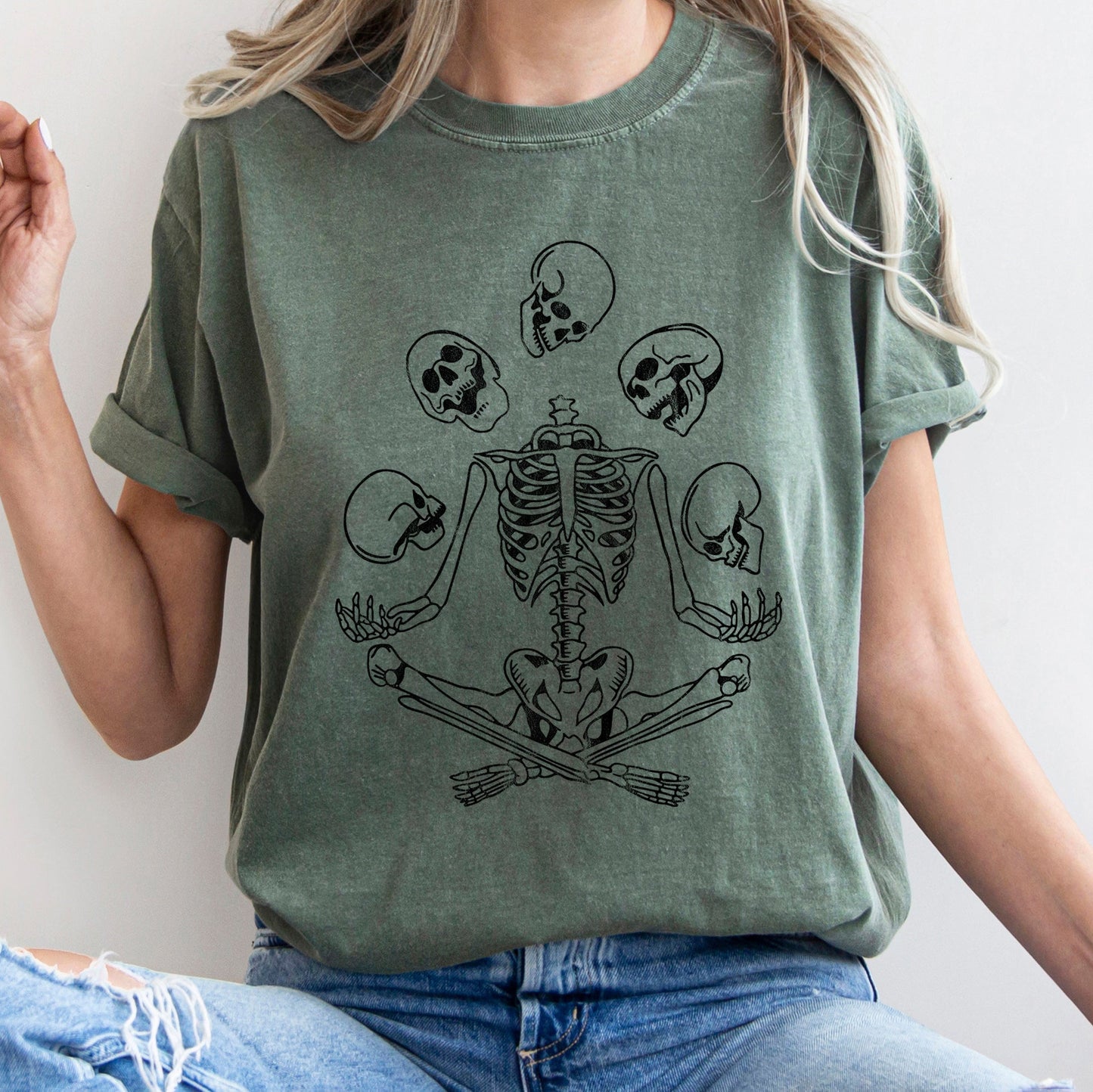 Skeleton Juggling Retro Halloween Comfort Colors Tshirt