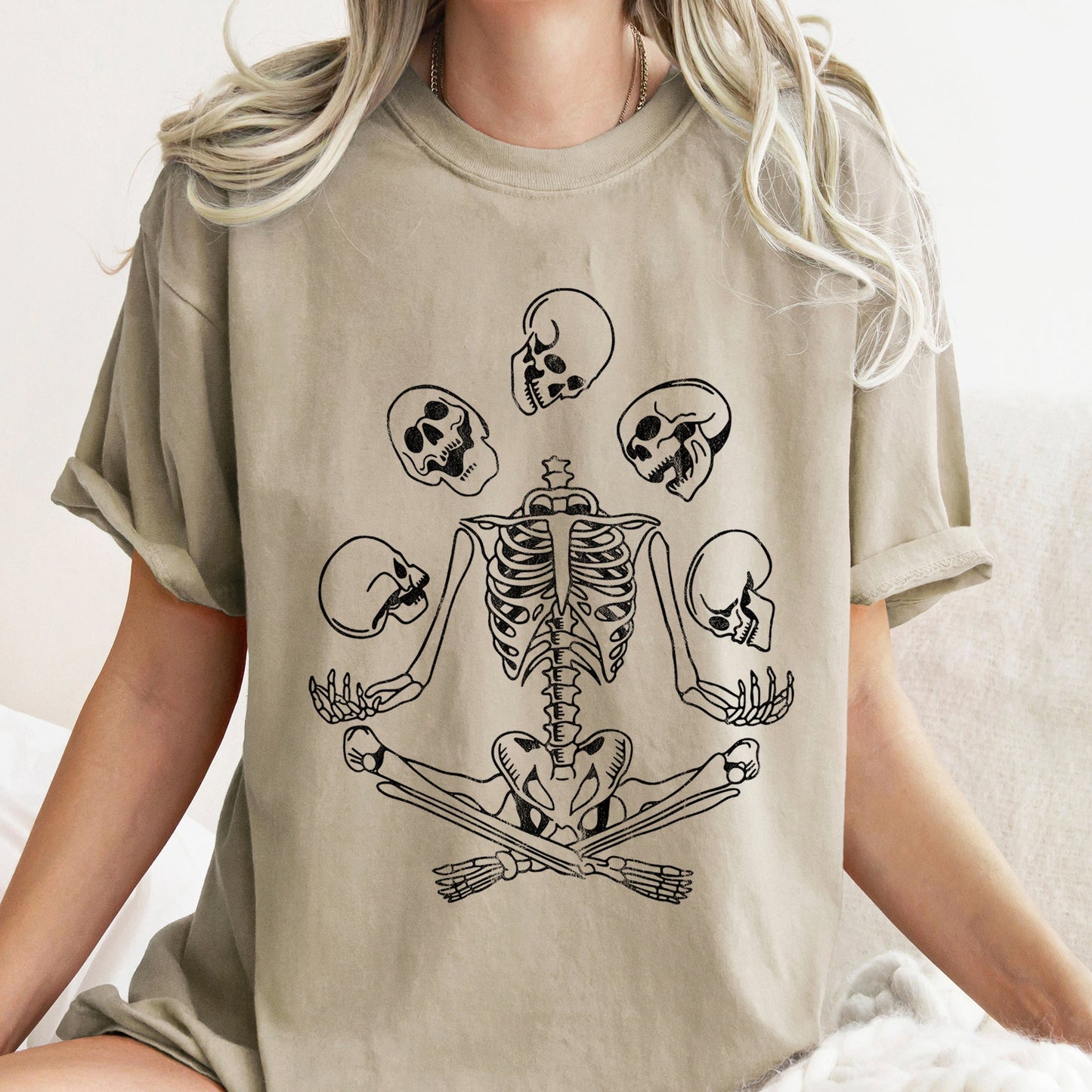 Skeleton Juggling Retro Halloween Comfort Colors Tshirt