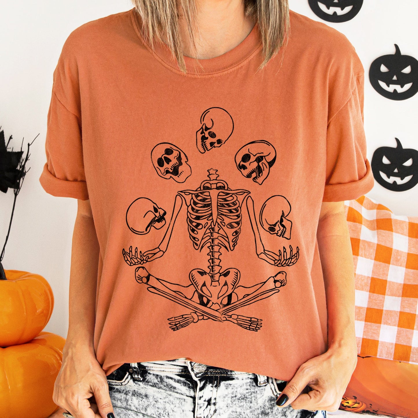 Skeleton Juggling Retro Halloween Comfort Colors Tshirt
