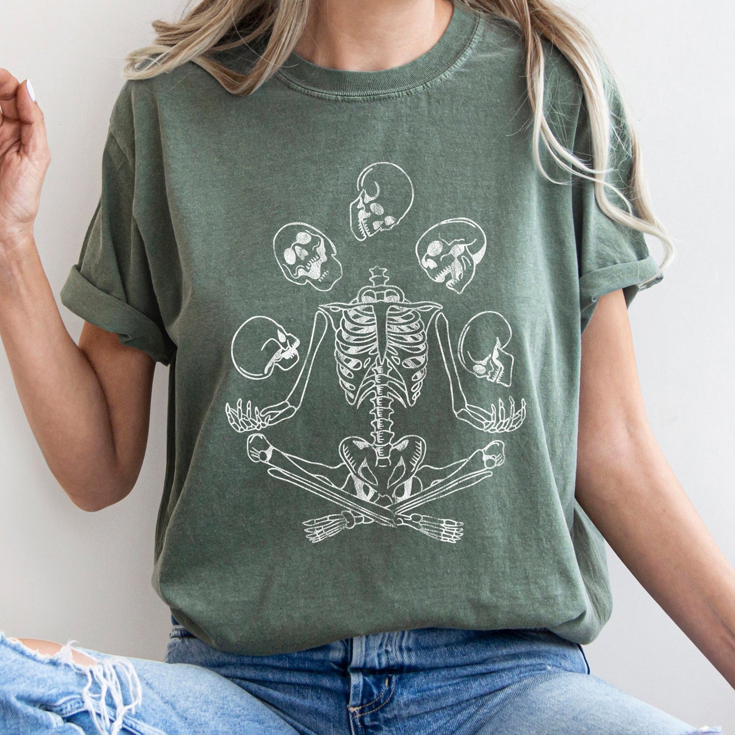 Skeleton Juggling Retro Halloween Comfort Colors Tshirt
