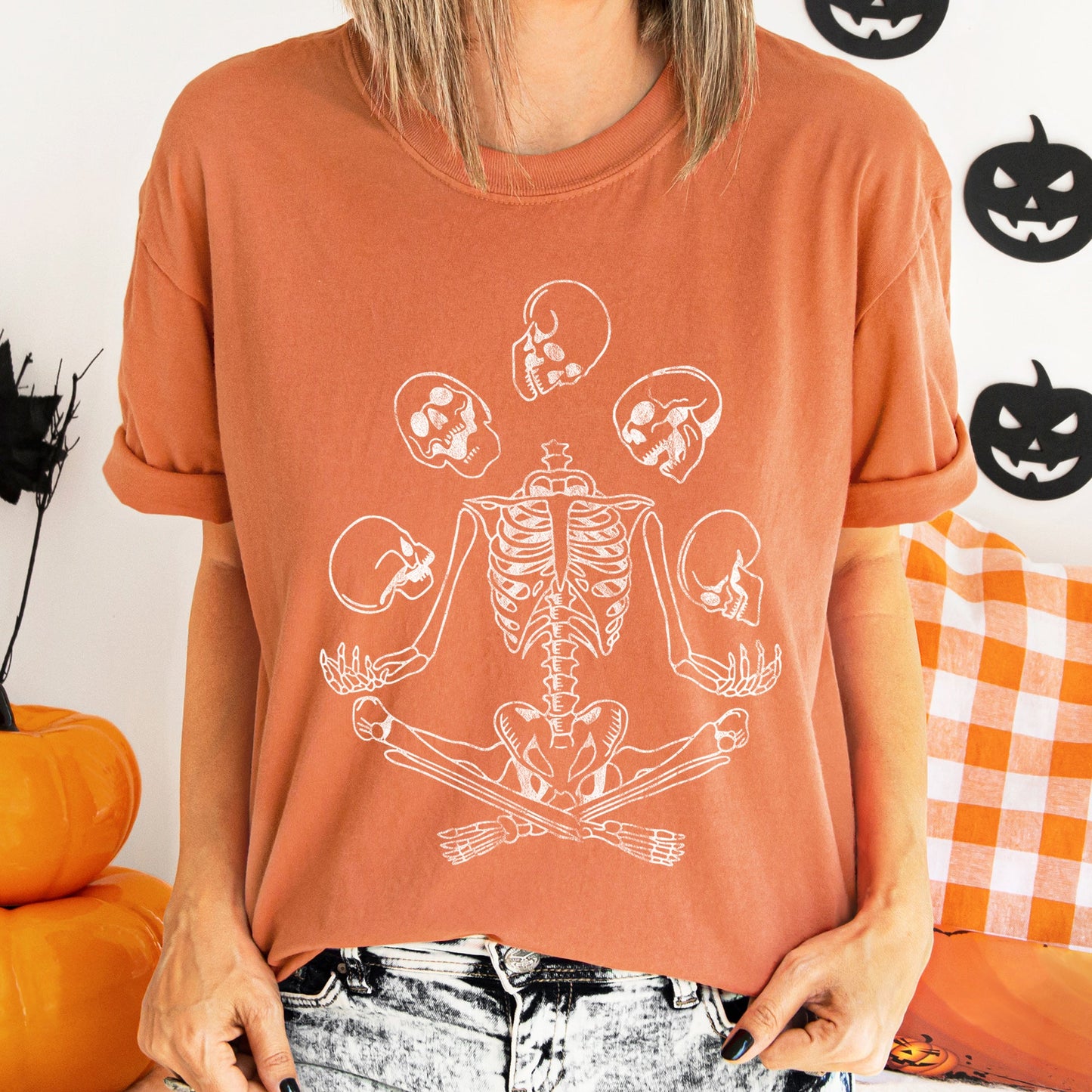 Skeleton Juggling Retro Halloween Comfort Colors Tshirt