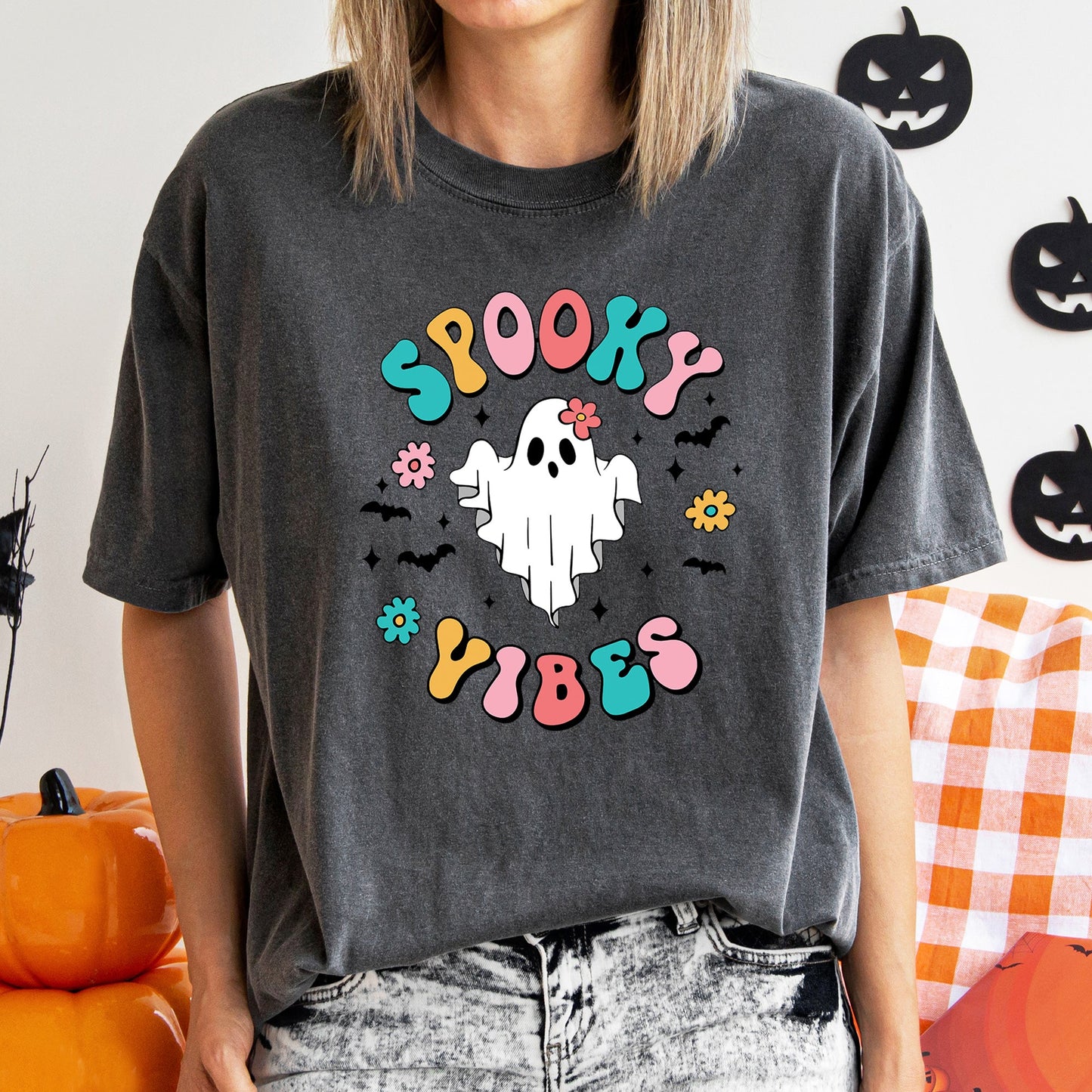 Spooky Vibes Ghost Retro Halloween Comfort Colors Tshirt
