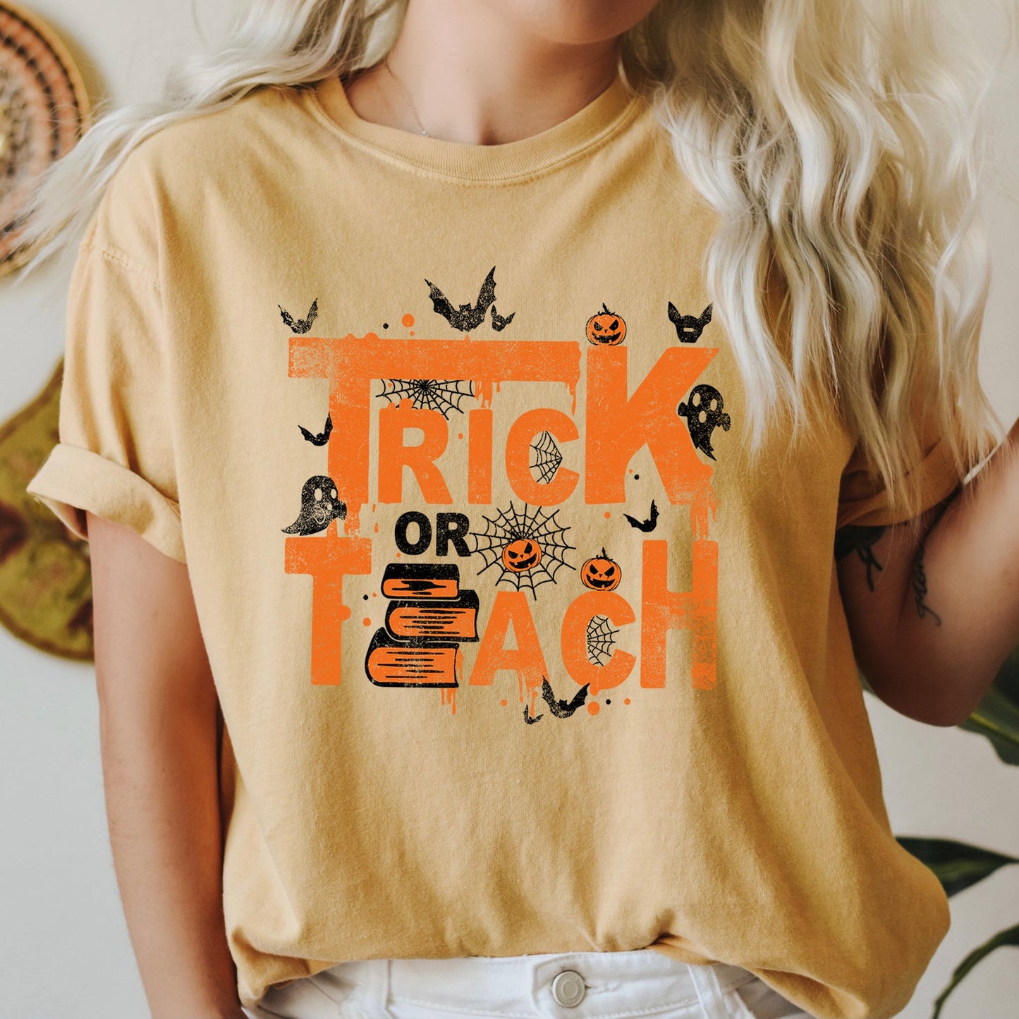 Trick Or Teach Retro Halloween Teacher Comfort Colors Tshirt