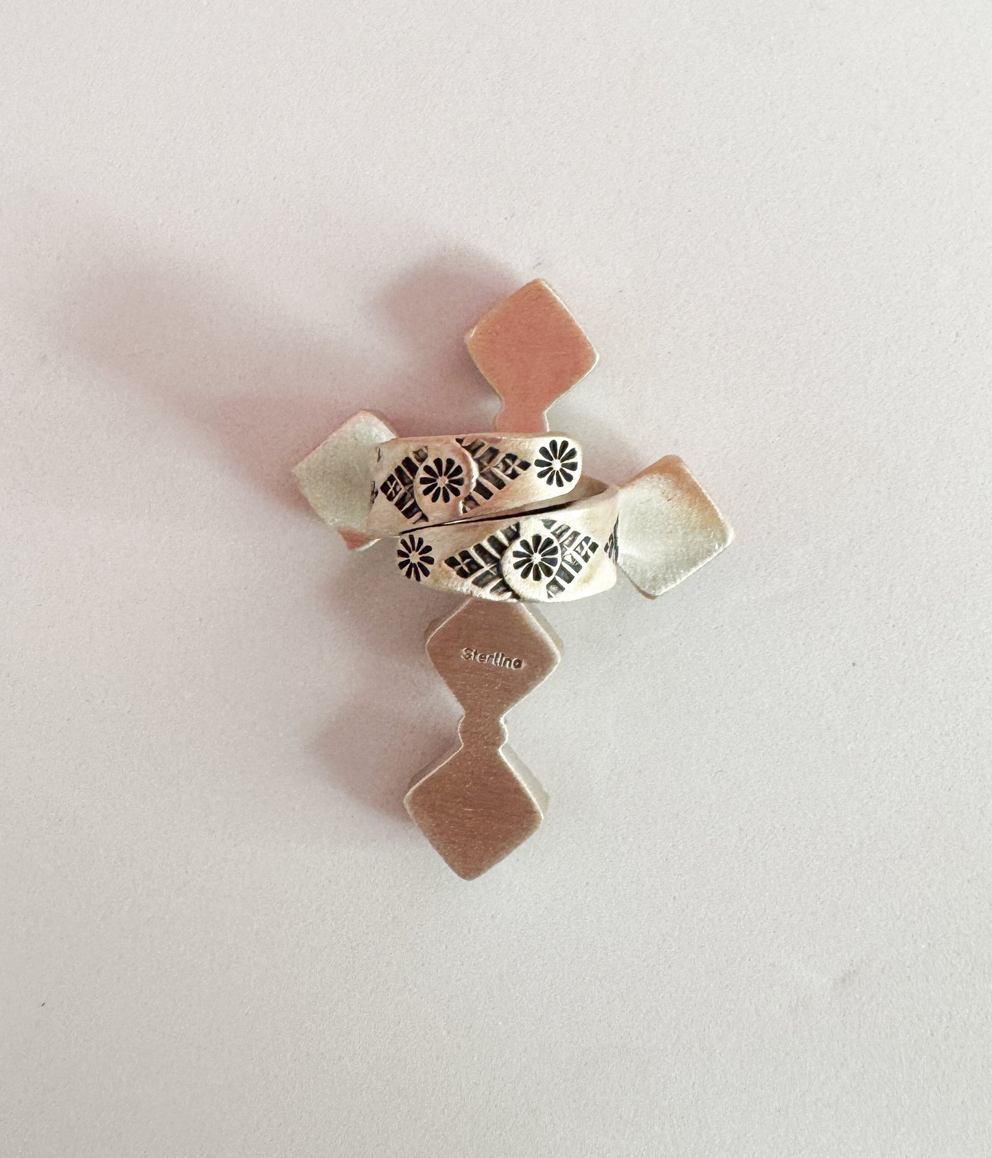 Diamond Pink Conch Cross Ring