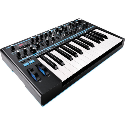 Analog Bass Station II 25-Key Synthesizer Novation