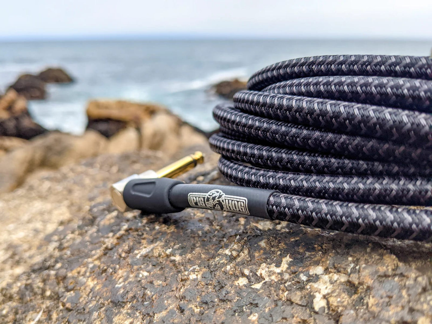 Guitar Instrument Cable 10ft Right Angle Pig Hog PCH10BKR Black Woven
