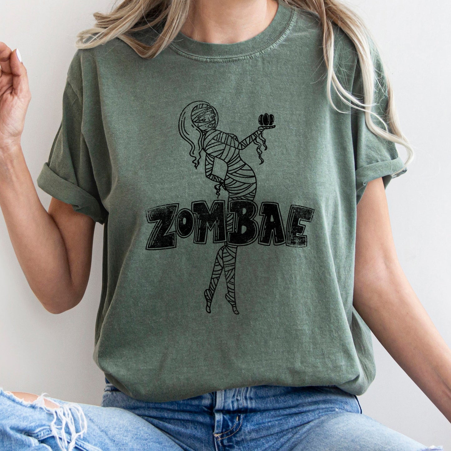 Zombae Funny Retro Halloween Comfort Colors Tshirt