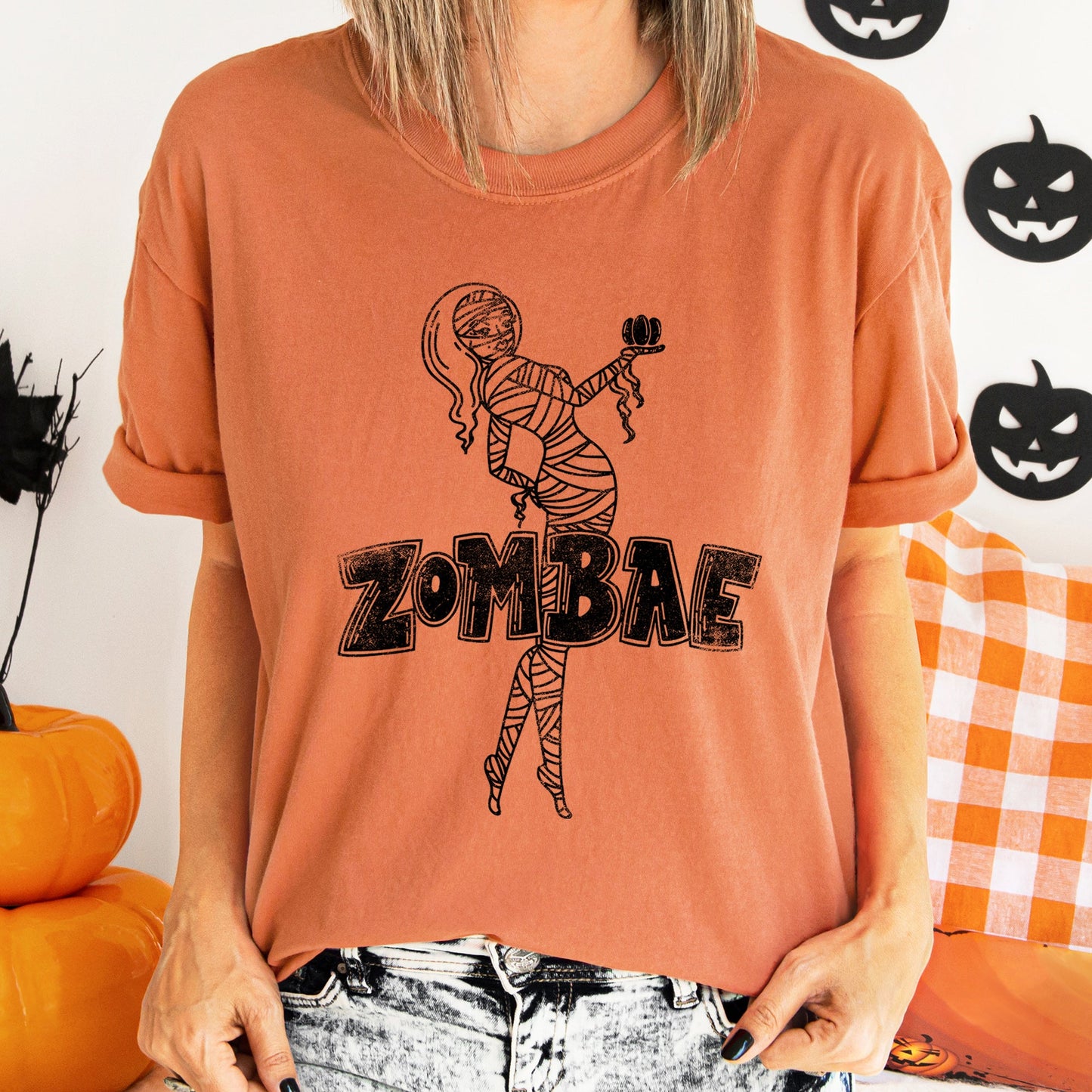 Zombae Funny Retro Halloween Comfort Colors Tshirt