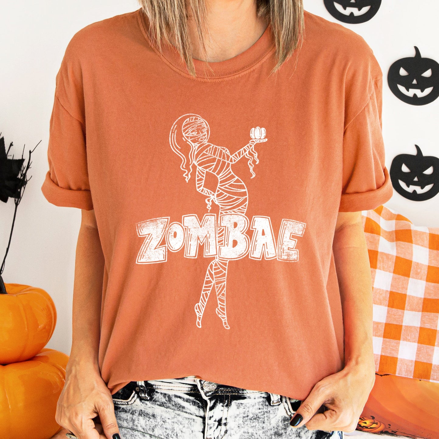 Zombae Funny Retro Halloween Comfort Colors Tshirt